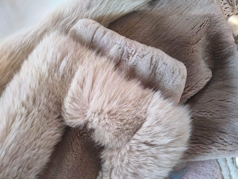 Sheared Beaver Fur Coat with Fur Trim (Size 8-M) ~no duties