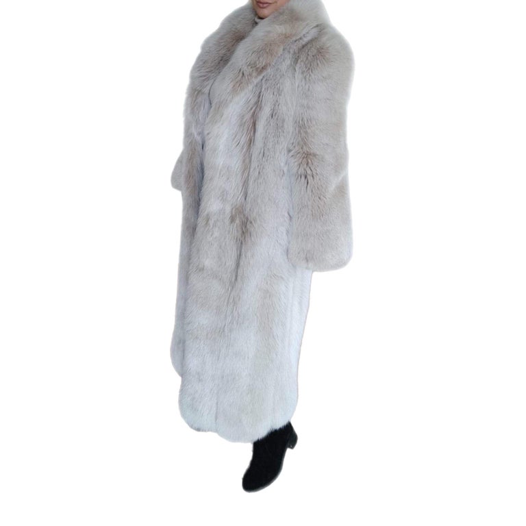 Brand new lightweight saga fox fur coat size 8 ~no duties