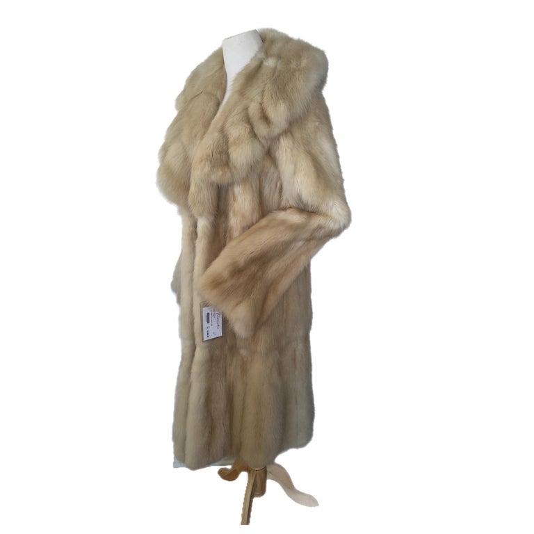 Brand new Bisang Golden sable Fur Coat (Size 10/ M) 45000$ ~no duties