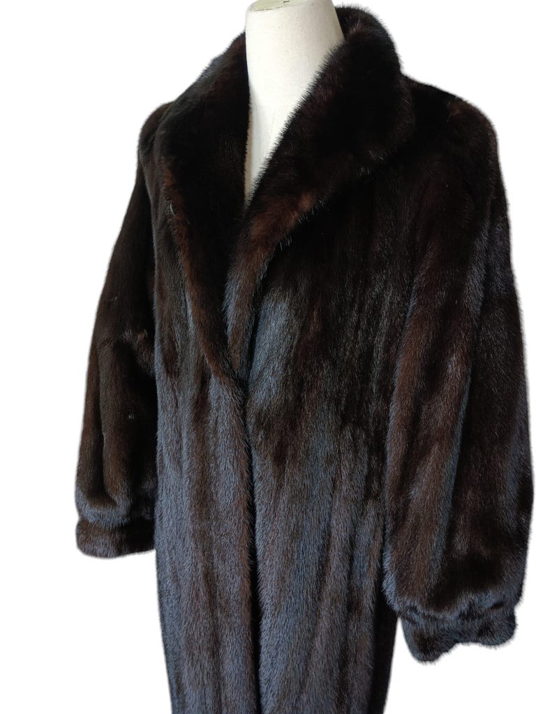 Showroom Ranch Mink Fur Coat (Size 16 XL) ~no duties