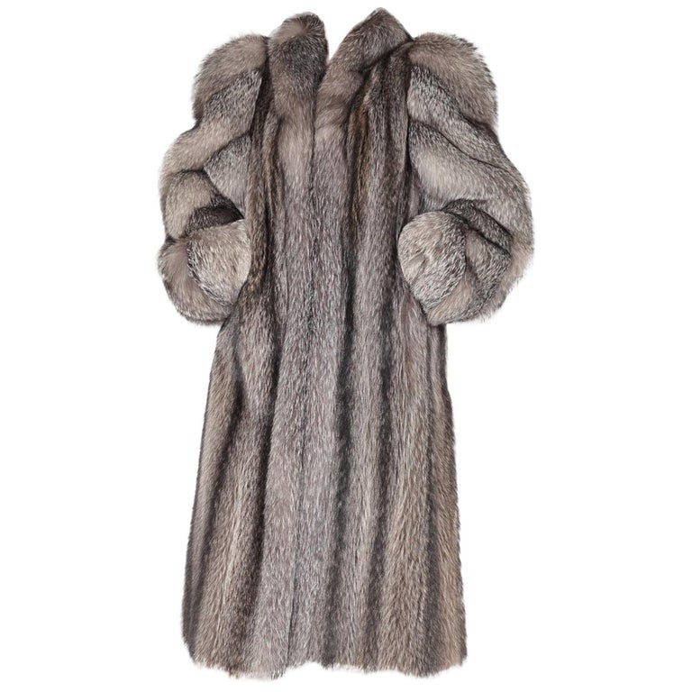 Raccoon fur coat with silver fox trim and sleeves size 8-10 ~no duties