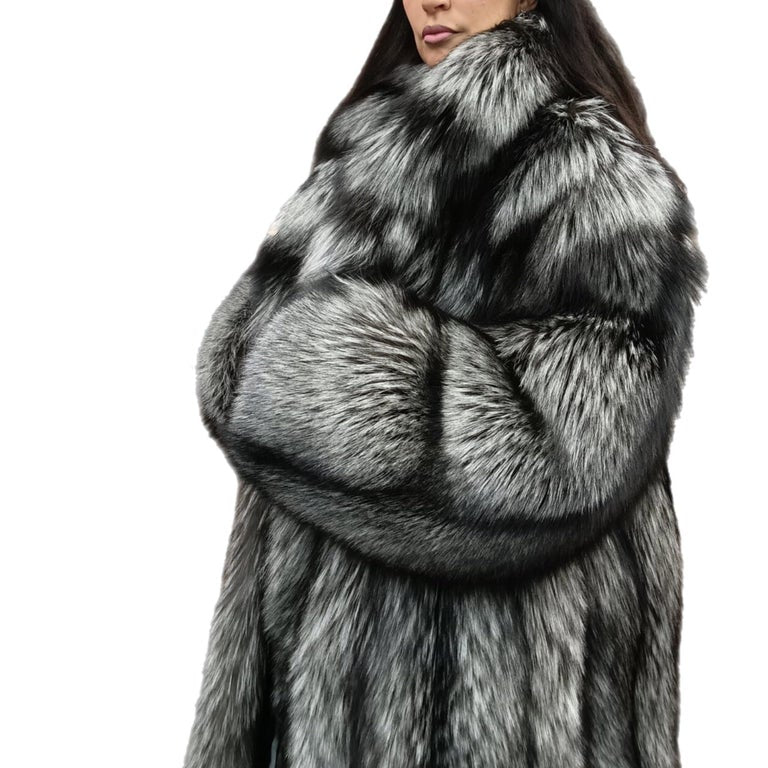 Brand new lightweight saga silver fox fur coat size 18 L ~no duties