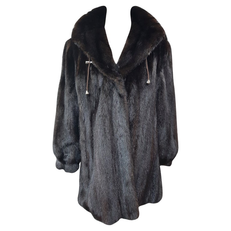 Unused ranch mink fur coat with a hood size 16