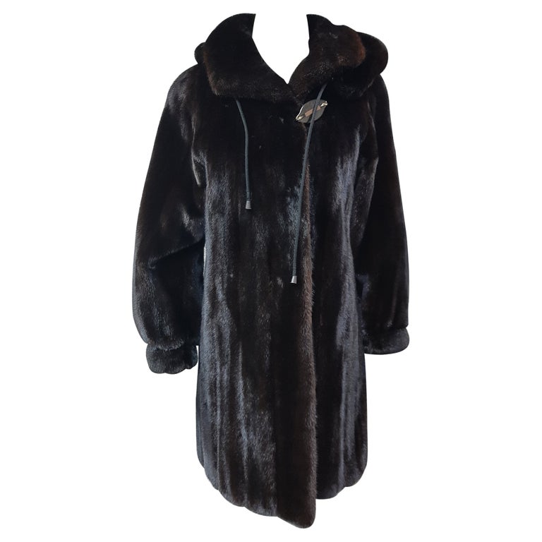 Unused ranch mink fur coat with a hood size 8