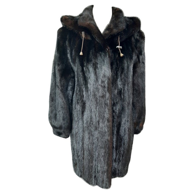 Unused ranch mink fur coat with a hood size 10