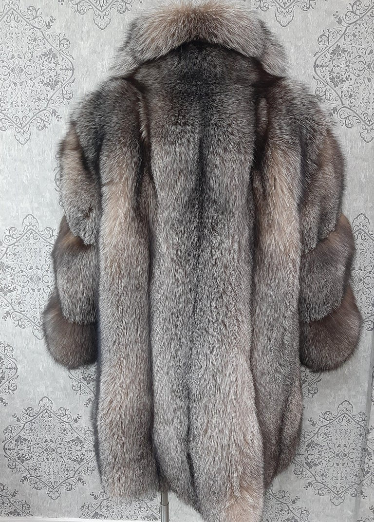 Brand new crystal fox fur coat size 20