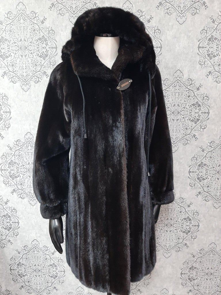 Unused ranch mink fur coat with a hood size 8