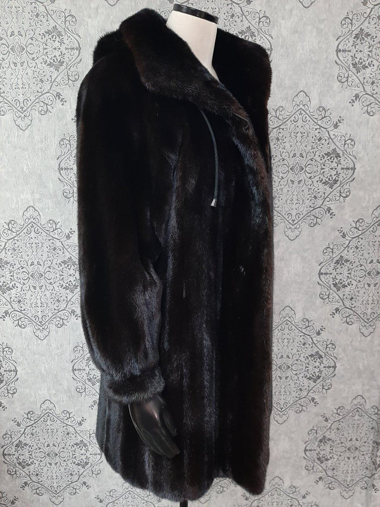 Unused ranch mink fur coat with a hood size 8