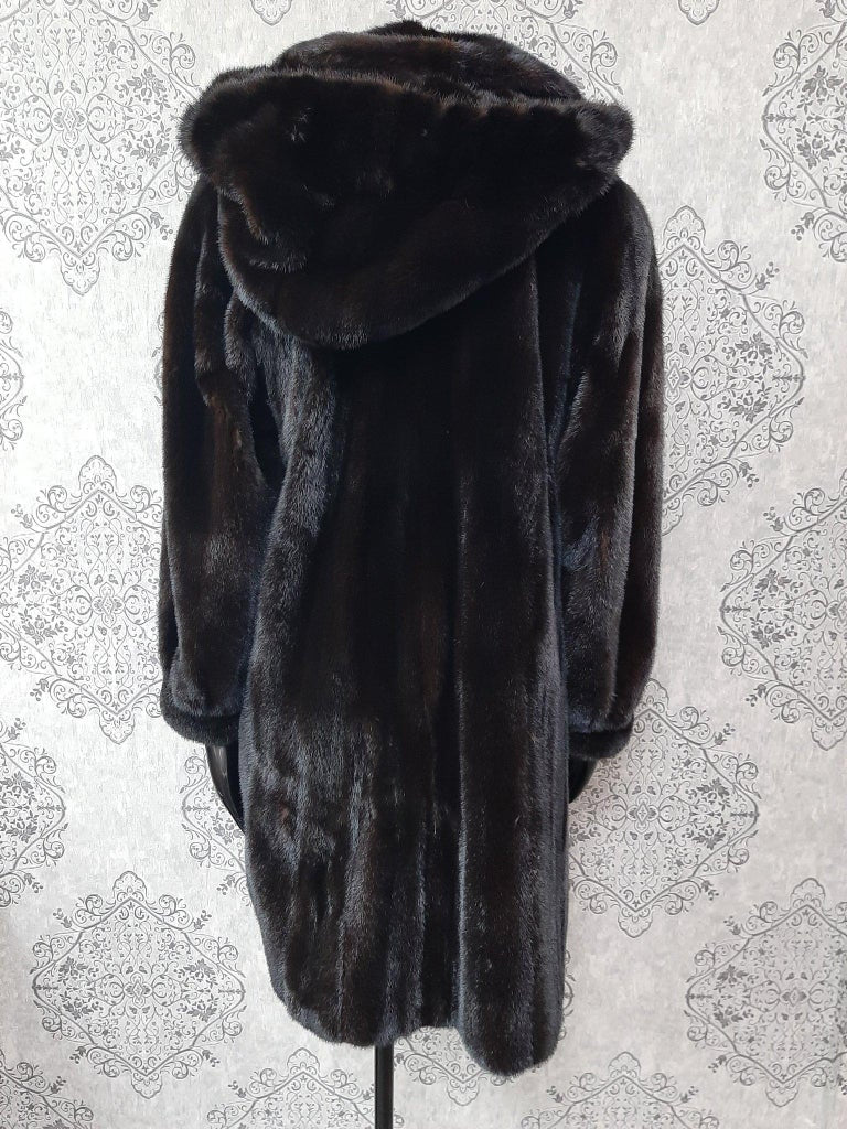 Unused ranch mink fur coat with a hood size 8