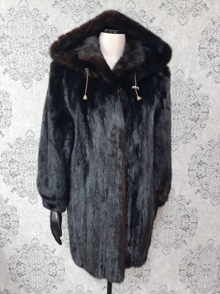 Unused ranch mink fur coat with a hood size 10