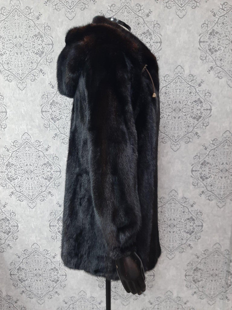 Unused ranch mink fur coat with a hood size 10