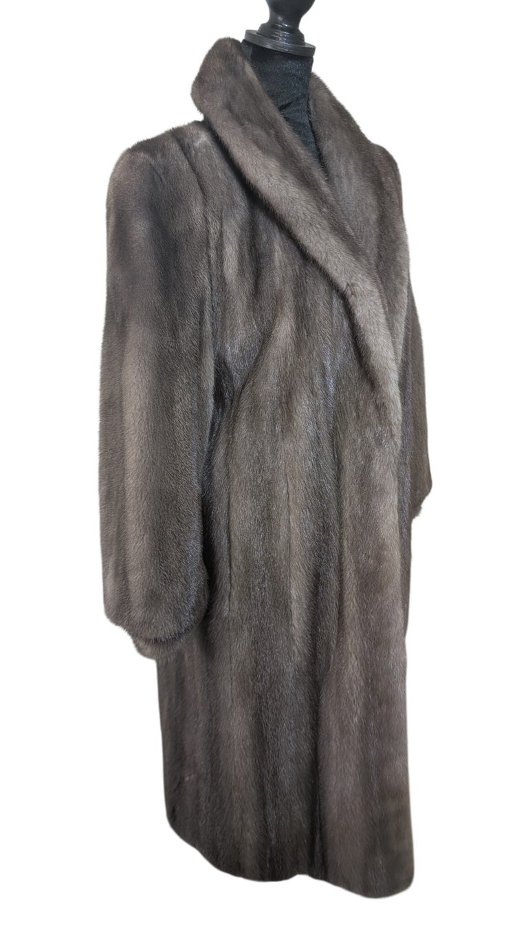 Unused blue Iris mink fur coat 10/M ~no duties