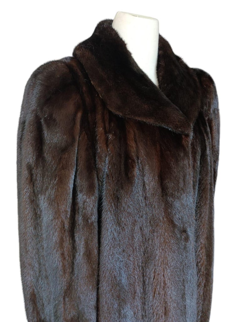 Holt Renfrew Mink Fur Coat (Size 14-L) ~no duties