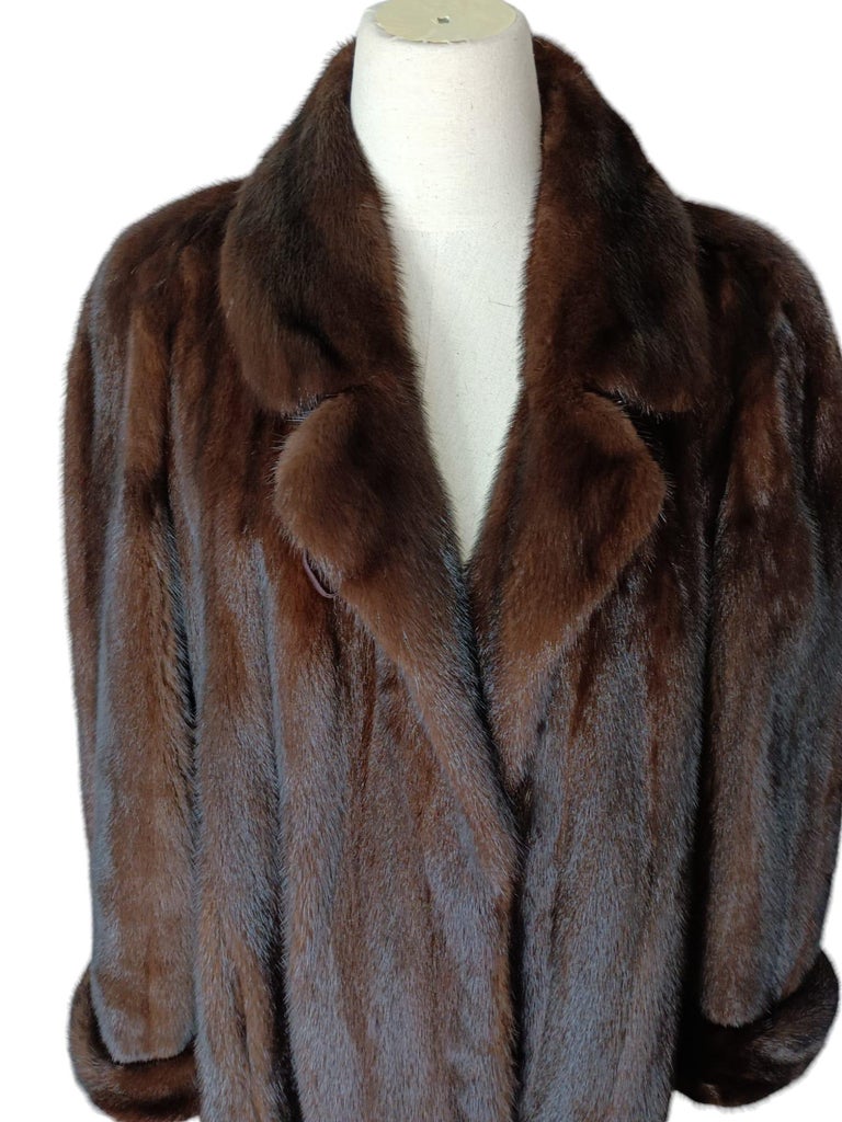 Brand new Ranch Mink Fur Full Length Coat (Size 14 - L) ~no duties