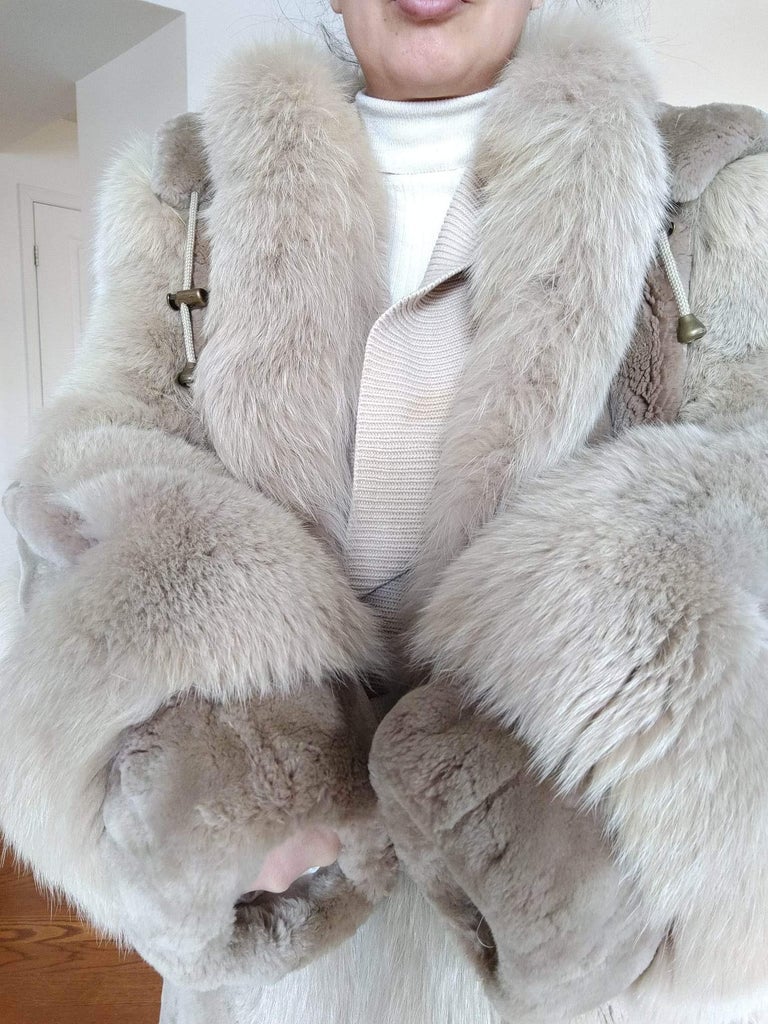 Sheared Beaver Fur Coat with Fur Trim (Size 8-M) ~no duties