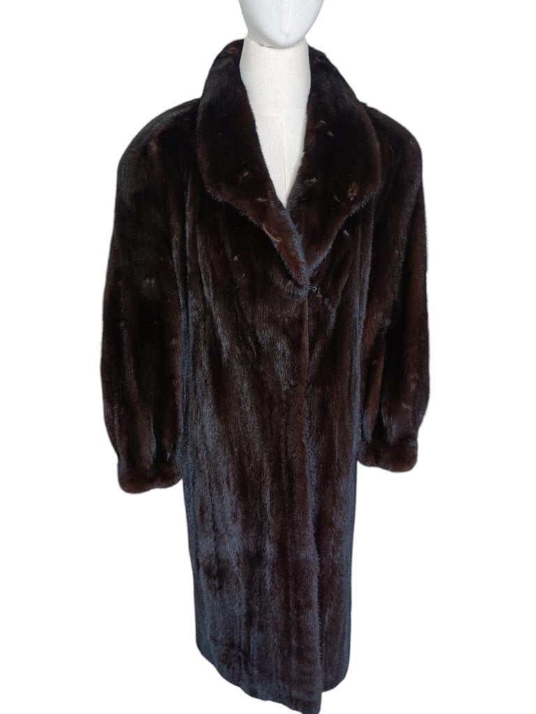 Showroom Ranch Mink Fur Coat (Size 16 XL) ~no duties