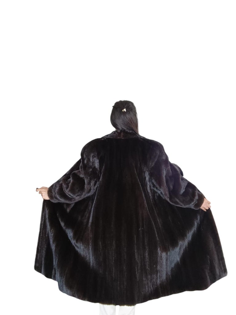 Showroom Ranch Mink Fur Coat (Size 16 XL) ~no duties