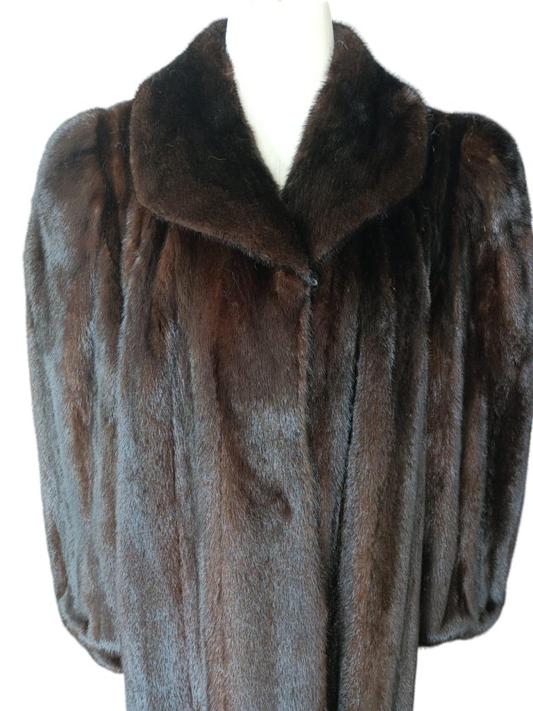 Holt Renfrew Mink Fur Coat (Size 14-L) ~no duties