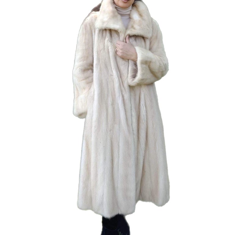 ~Custom made Blush Pastel Mink Fur Coat (Size 12 - L) ~no duties