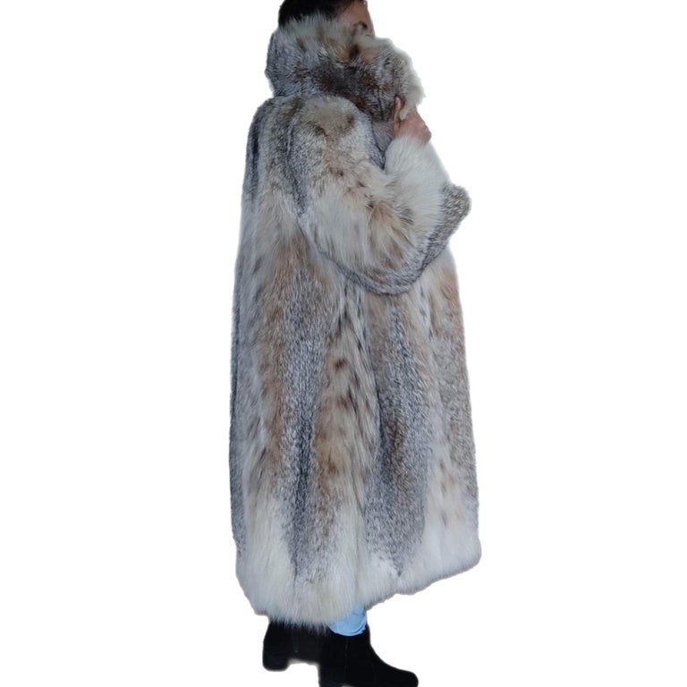 Brand new lightweight lynx fur coat size 12-14 ~no duties