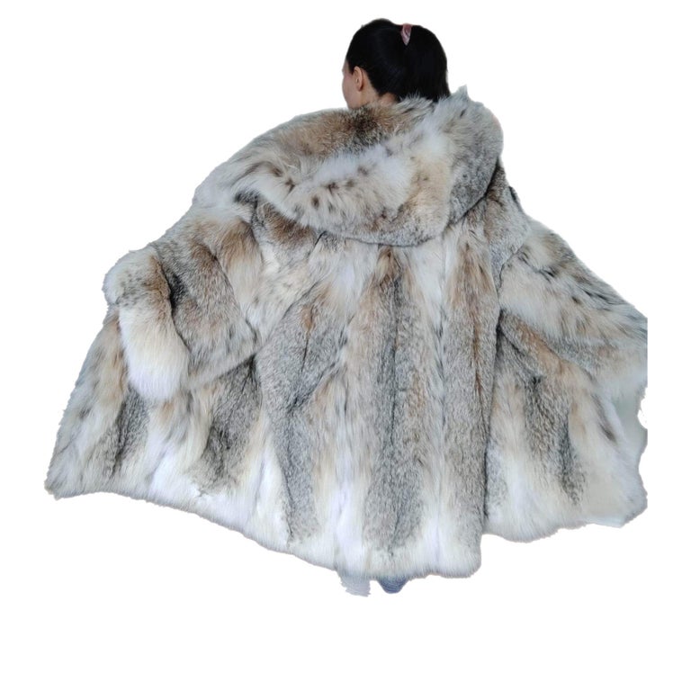 lightweight Canadian lynx fur coat with detachable hood size 12/L ~no duties