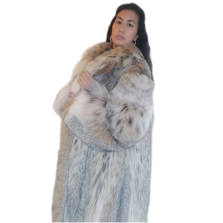 Lightweight Canadian lynx fur coat size 20 L ~no duties