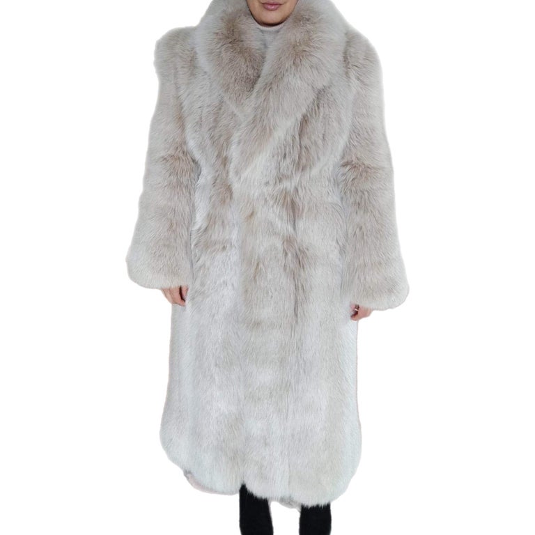 Brand new lightweight saga fox fur coat size 8 ~no duties