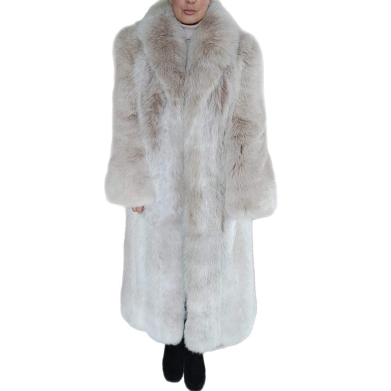 Brand new lightweight saga fox fur coat size 8 ~no duties