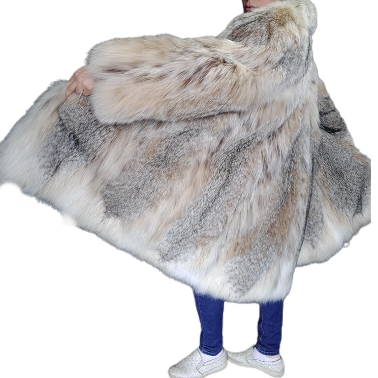Brand new lightweight lynx fur coat size 18-24 XL ~no duties