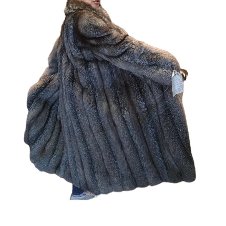 Beautiful Indigo Silver Fox Fur Coat (size 8/S) ~no duties