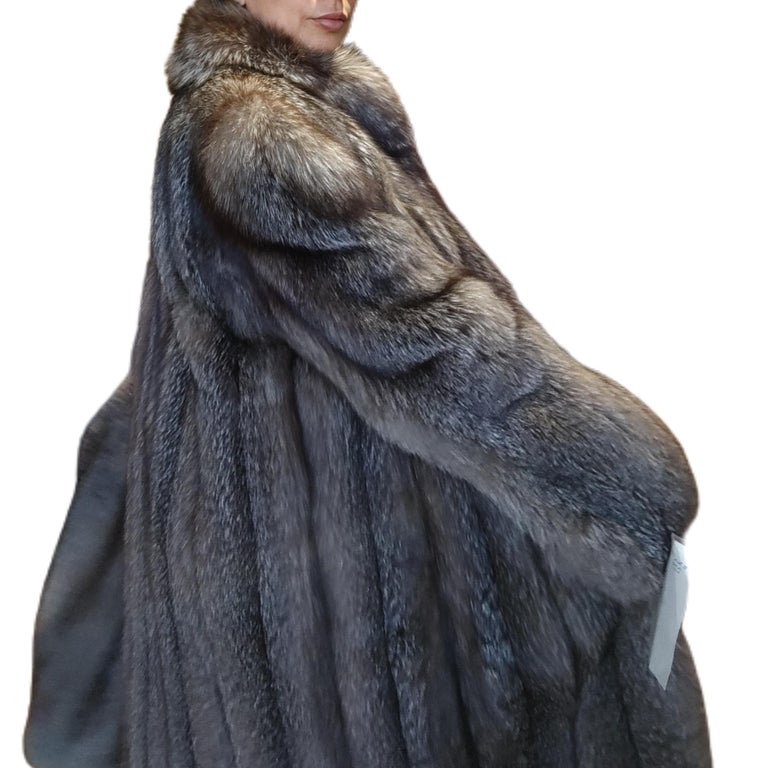 Beautiful Indigo Silver Fox Fur Coat (size 8/S) ~no duties