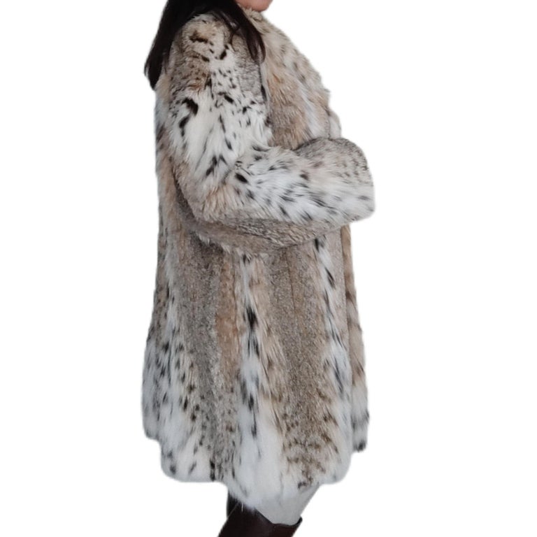 Brand new lightweight lynx fur coat size 14 L ~no duties