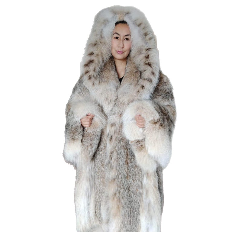 lightweight Canadian lynx fur coat with detachable hood size 12/L ~no duties