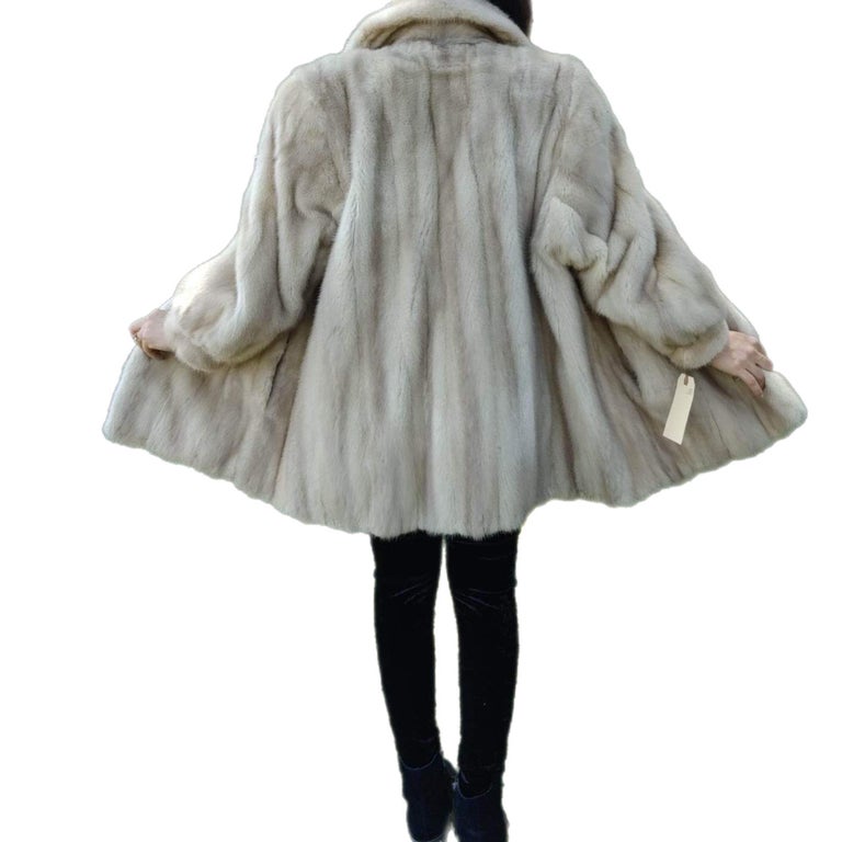 ~Unused Blush Pastel Mink Fur Coat (Size 12 - L) ~no duties