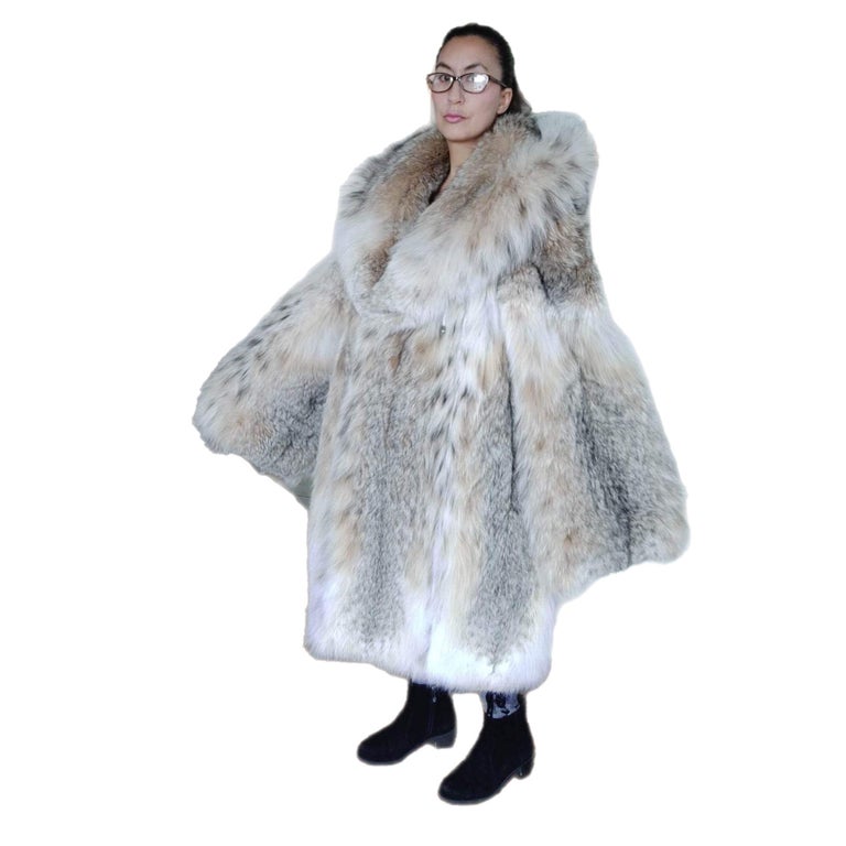 lightweight Canadian lynx fur coat with detachable hood size 12/L ~no duties