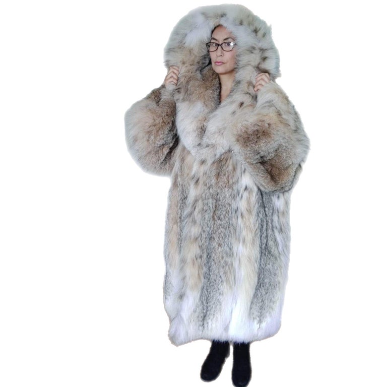 lightweight Canadian lynx fur coat with detachable hood size 12/L ~no duties