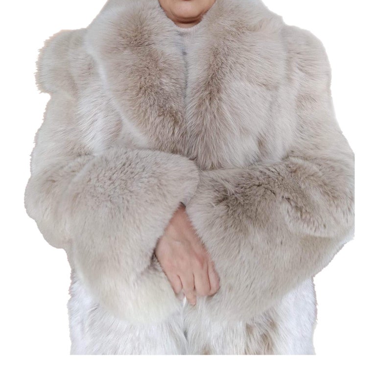 Brand new lightweight saga fox fur coat size 8 ~no duties