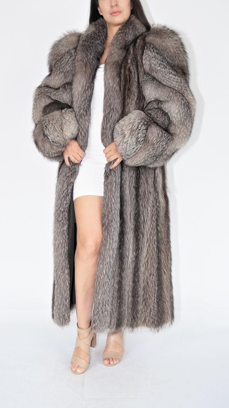Raccoon fur coat with silver fox trim and sleeves size 8-10 ~no duties