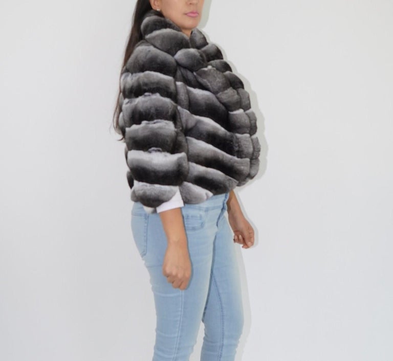 Brand new european chinchilla fur size M ~no duties