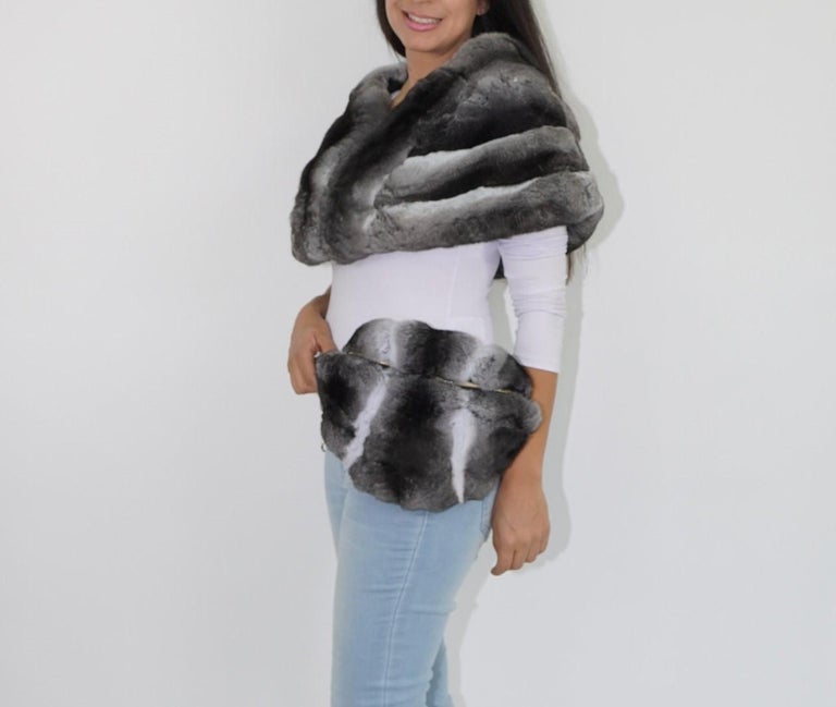 Brand new Chinchilla fur cape M ~no duties