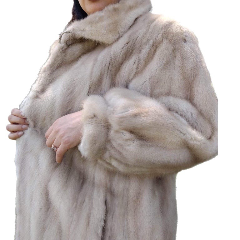 ~Unused Blush Pastel Mink Fur Coat (Size 12 - L) ~no duties
