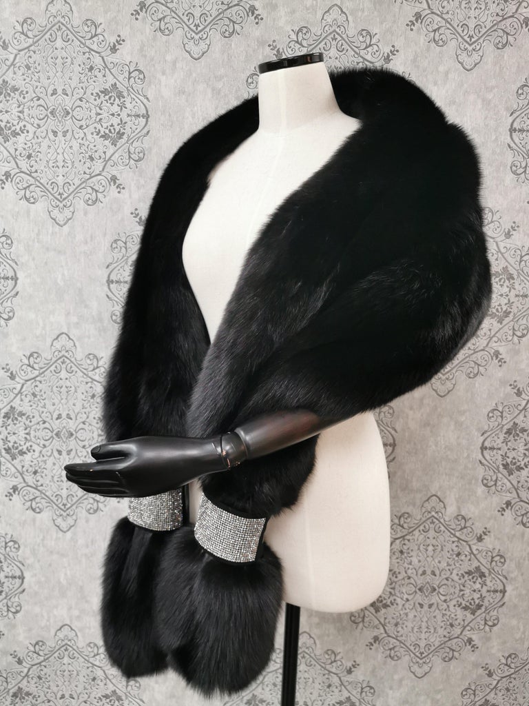 Brand New Holt Renfrew Fox Fur Cape Shrug Stole ~no duties