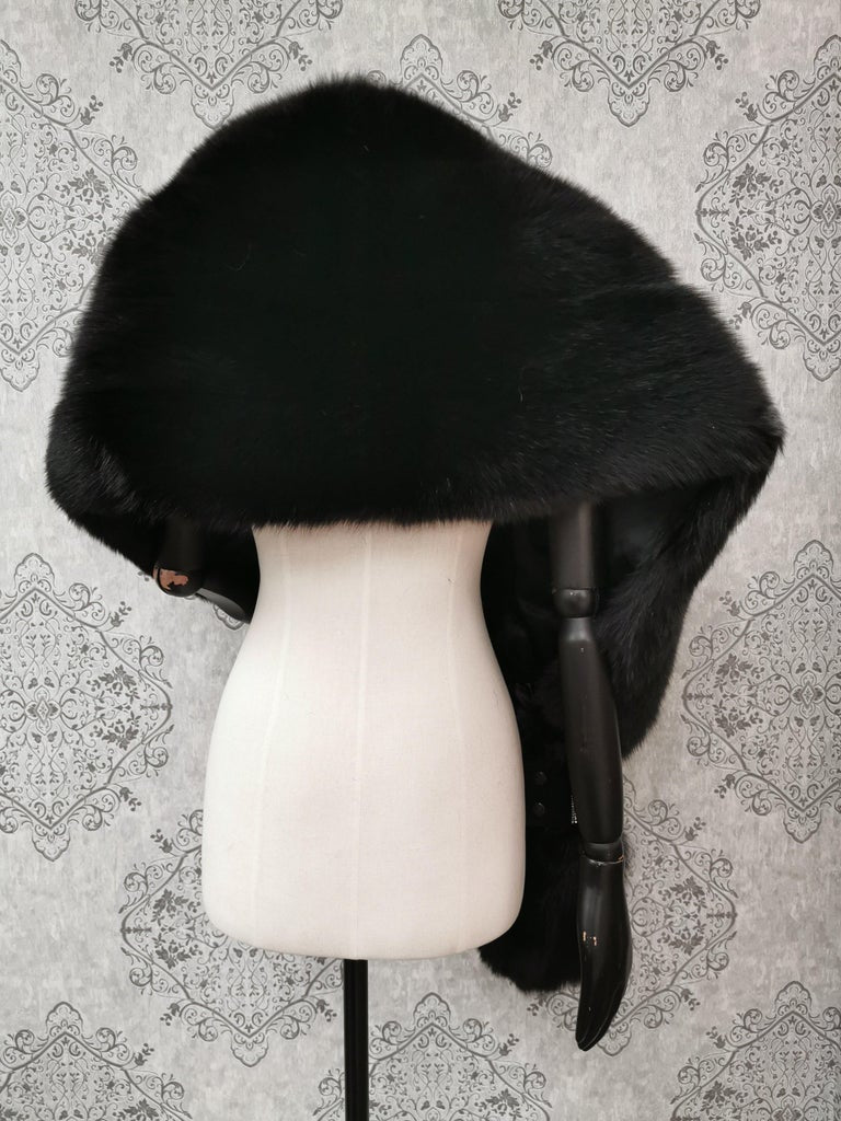 Brand New Holt Renfrew Fox Fur Cape Shrug Stole ~no duties