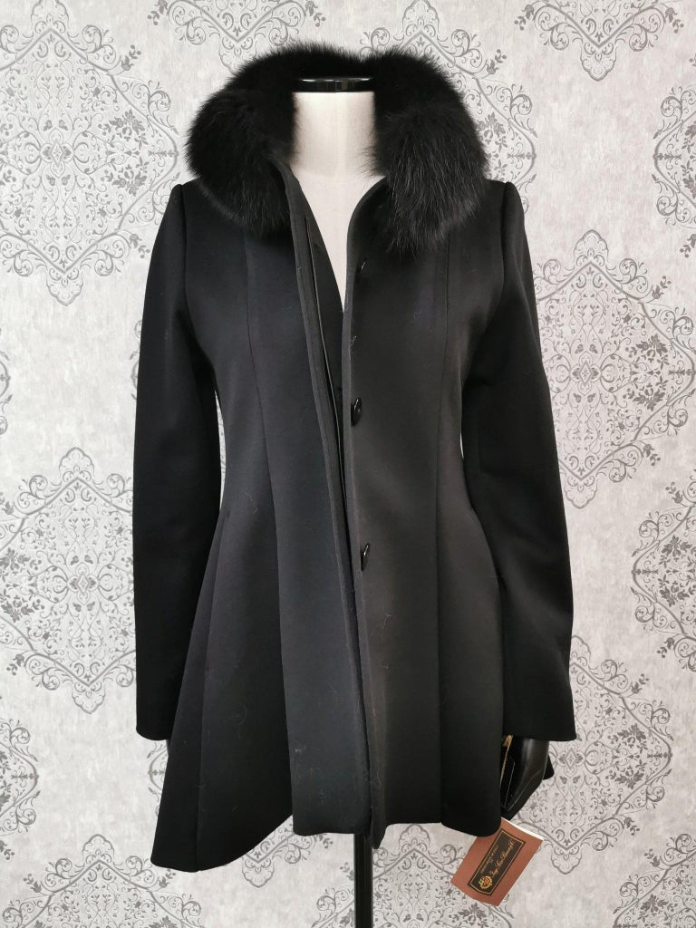 Brand new black Loro piana coat with fox fur trim size 4-6