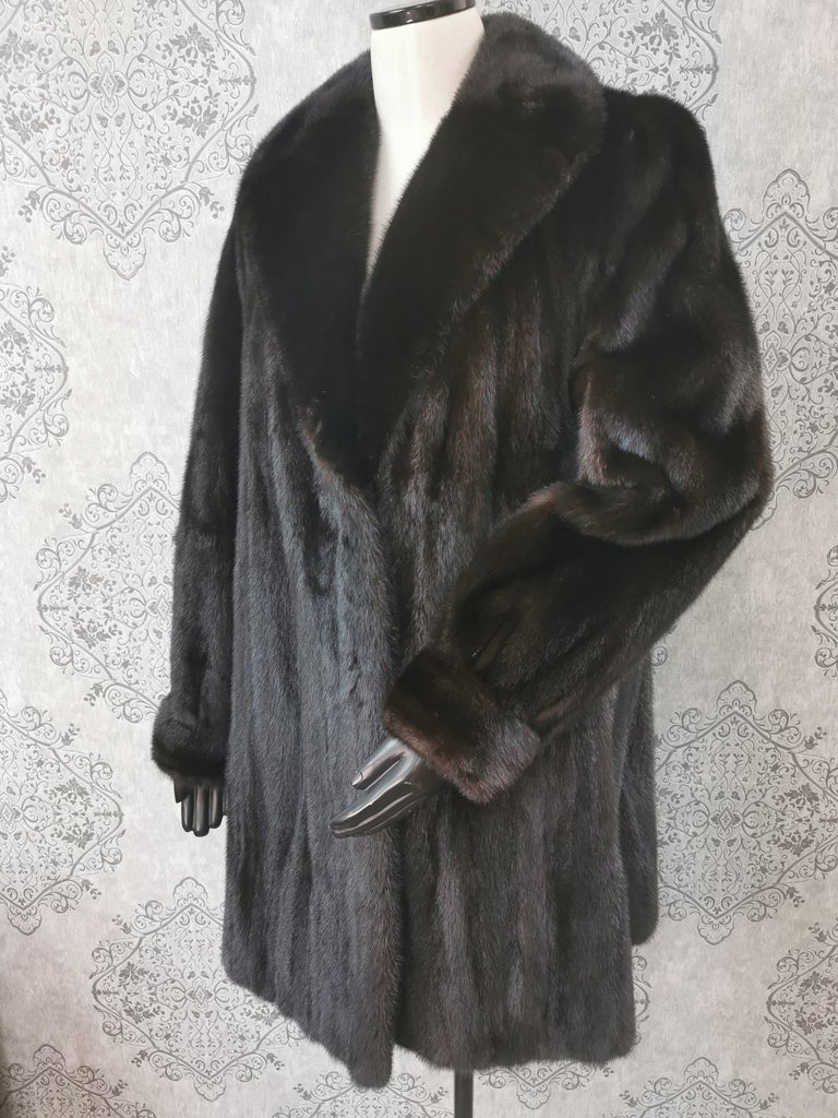 Brand new Mink Fur Coat (Size 16-L) ~no duties