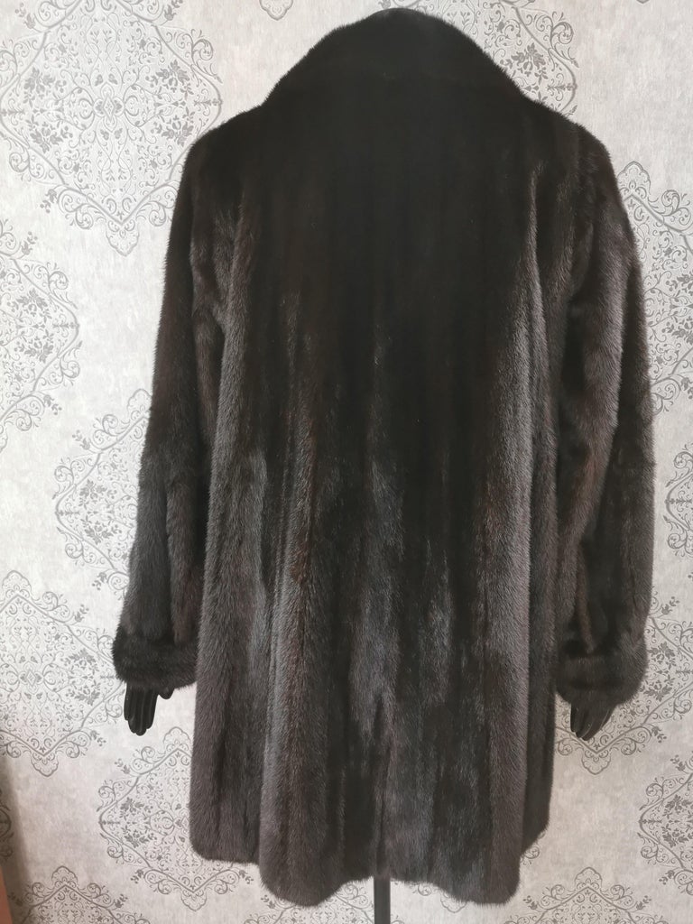 Brand new Mink Fur Coat (Size 16-L) ~no duties