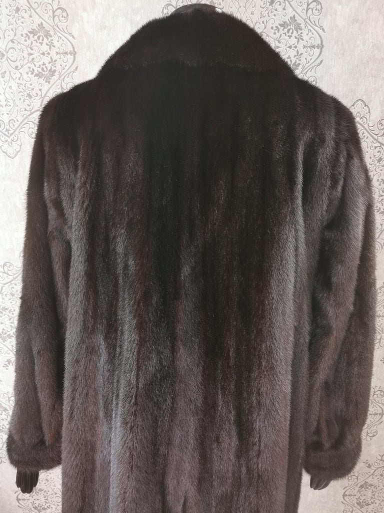 Brand new Mink Fur Coat (Size 16-L) ~no duties