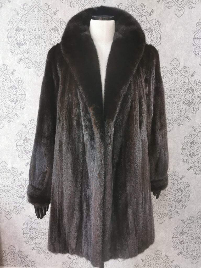 Brand new Mink Fur Coat (Size 16-L) ~no duties