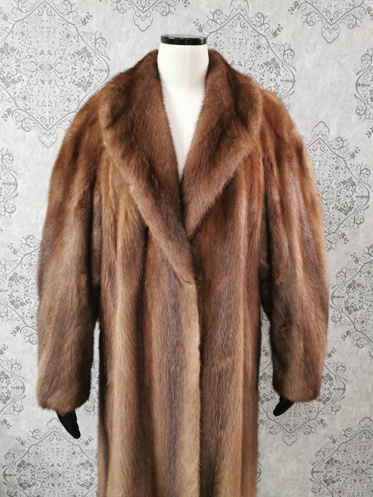 Brand New Demi Buff Mink Fur Coat (Size 12-M/L)