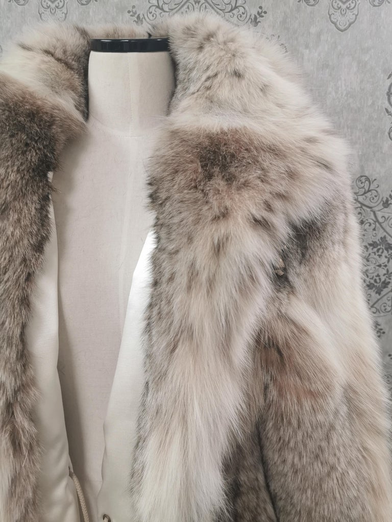 Brand new Montana lynx fur coat with detachable hood size 14 L
